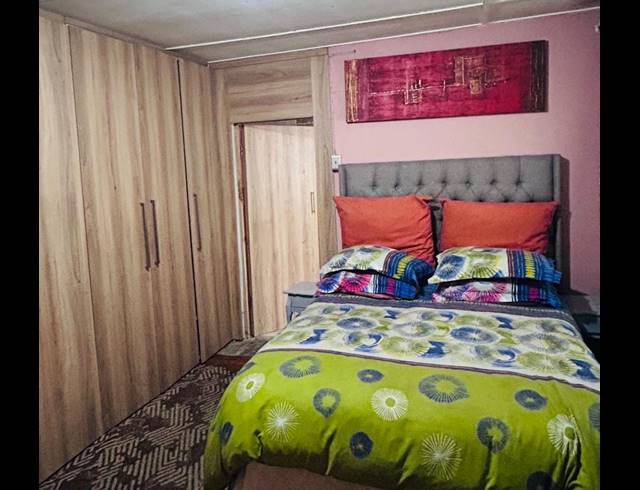 4 BEDROOM FREEHOLD FOR SALE IN GUGULETU